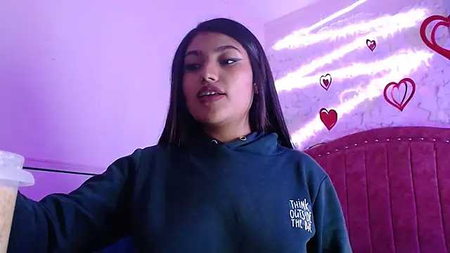 Snapshot of SarahStones chatting on 14, 3, 2025 SarahStones online show from 14, 3, 2025