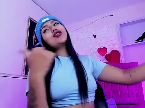 Snapshot of SarahStones chatting on 26, 9, 2025 SarahStones online show from 26, 9, 2025