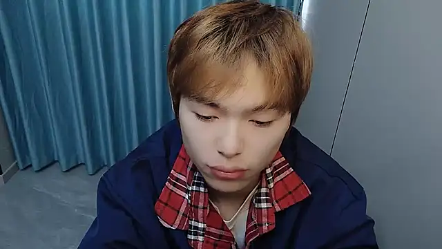 xiaottt1918 online show from 2, 4, 2026