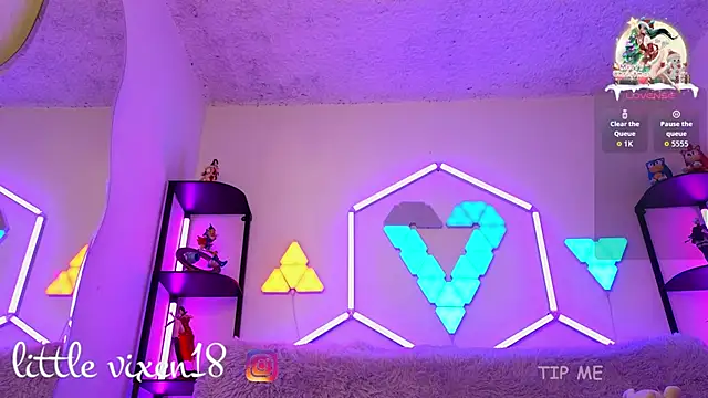 littlevixen18 online show from 7, 1, 2026