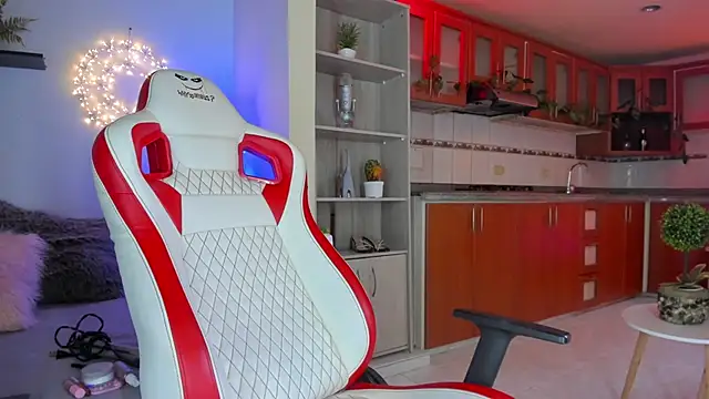 Snapshot of honey_fox1 chatting on 22, 1, 2025 honey fox1 online show from 22, 1, 2025