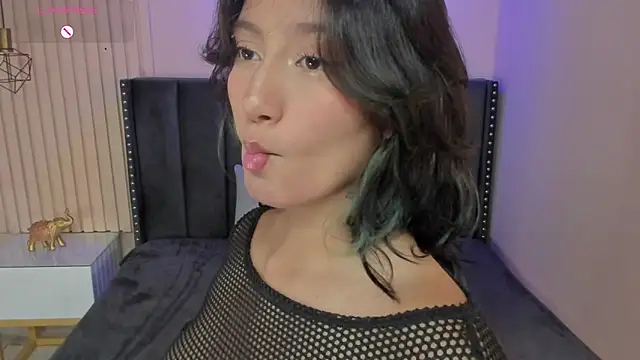 Yazmin rouse online show from 11, 3, 2025