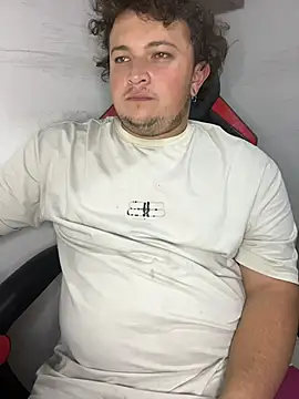 AndresChuboi online show from 4, 12, 2025