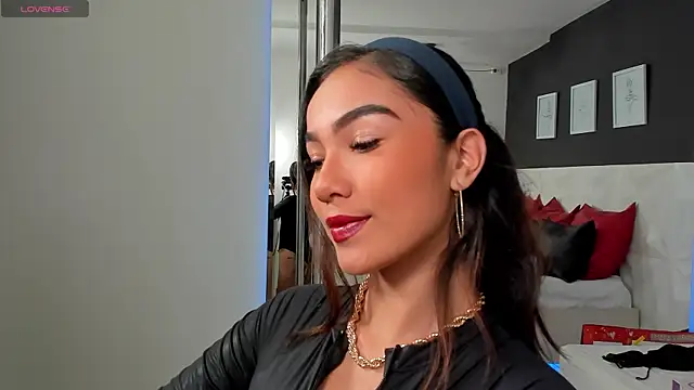 Snapshot of scarlet_castro chatting on 14, 3, 2025 scarlet castro online show from 14, 3, 2025