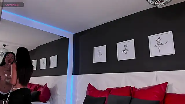 Snapshot of scarlet_castro chatting on 24, 11, 2025 scarlet castro online show from 24, 11, 2025