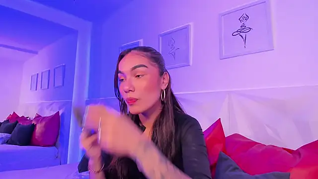 scarlet castro online show from 7, 4, 2026