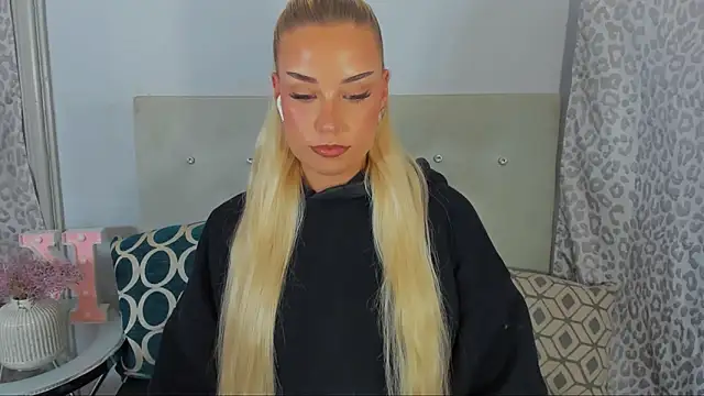KristyHoney online show from 14, 6, 2026