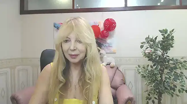 Snapshot of Anna_Diax chatting on 19, 2, 2025 Anna Diax online show from 19, 2, 2025