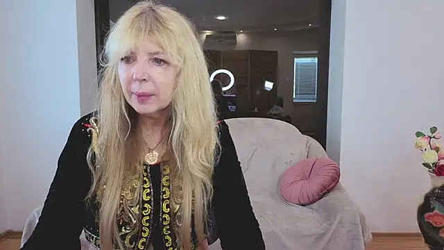 Snapshot of Anna_Diax chatting on 20, 9, 2025 Anna Diax online show from 20, 9, 2025