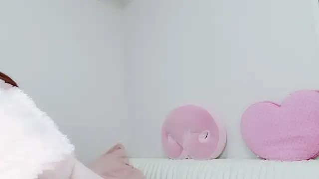 Snapshot of erokangoshi-nene chatting on 15, 12, 2024 erokangoshi-nene online show from 15, 12, 2024