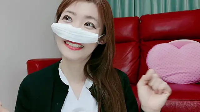 Snapshot of erokangoshi-nene chatting on 2, 2, 2025 erokangoshi-nene online show from 2, 2, 2025