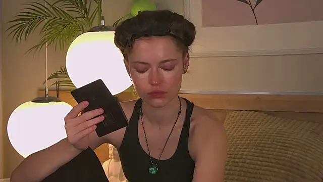 AshleyDouglas online show from 23, 1, 2025