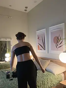 AshleyDouglas online show from 9, 3, 2025