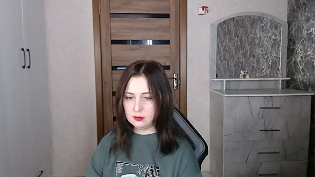 Kristy-Max online show from 26, 10, 2025