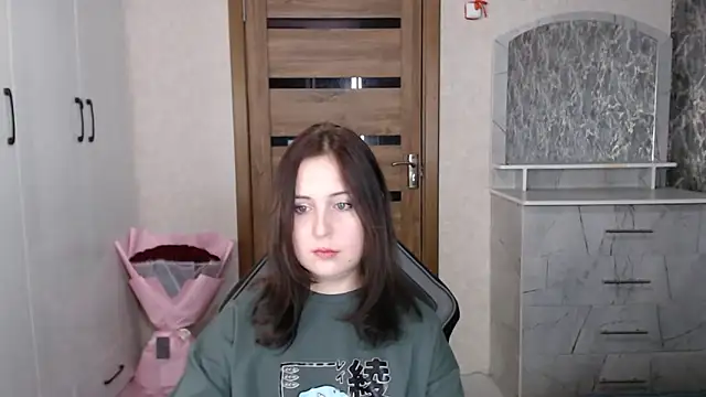 Kristy-Max online show from 5, 11, 2025