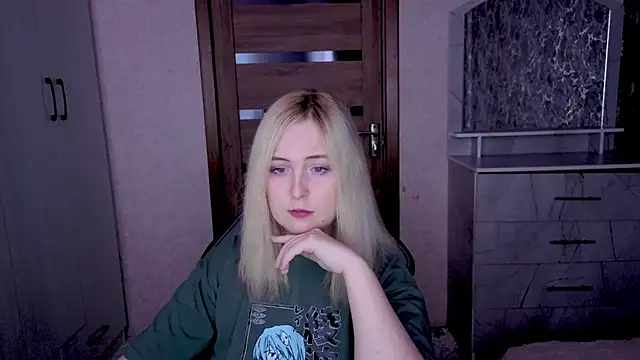 Kristy-Max online show from 7, 4, 2026