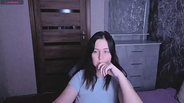 Kristy-Max online show from 7, 8, 2026