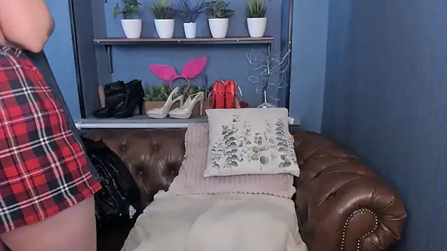 JesiaFoxi online show from 25, 6, 2026