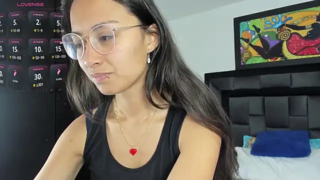 Snapshot of tatiana_valencia chatting on 12, 3, 2025 tatiana valencia online show from 12, 3, 2025