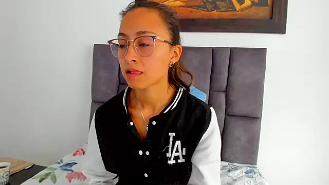 tatiana valencia online show from 18, 6, 2026