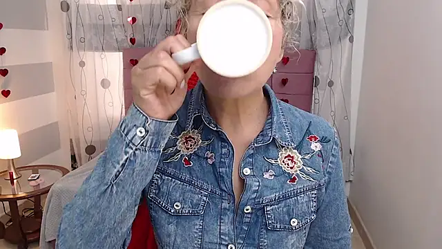 Snapshot of Afrodita_sg chatting on 1, 3, 2025 Afrodita sg online show from 1, 3, 2025