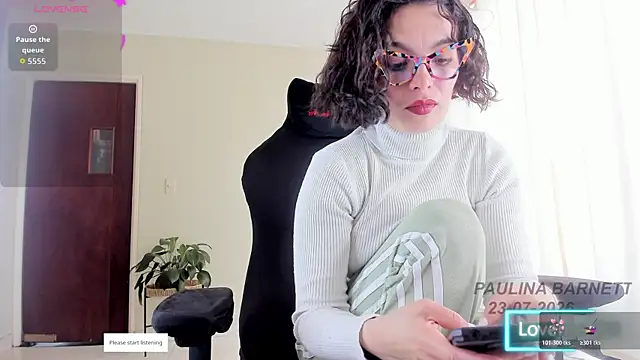 paulinabarnett- online show from 23, 7, 2026