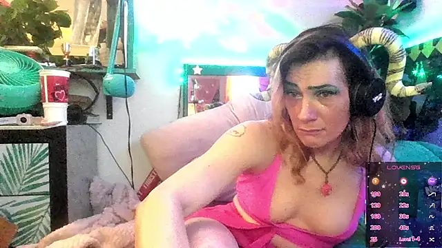 Snapshot of Valosaurus chatting on 14, 5, 2026 Valosaurus online show from 14, 5, 2026