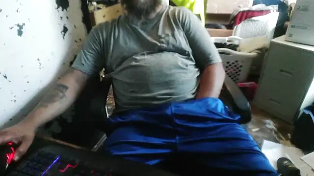 slickwill123 online show from 8, 6, 2026