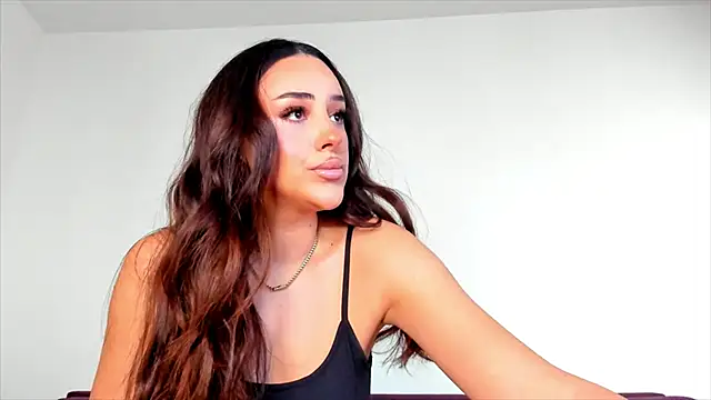 Snapshot of hornyemma__ chatting on 28, 5, 2026 hornyemma online show from 28, 5, 2026