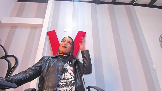 MeliizaQueen online show from 22, 3, 2025