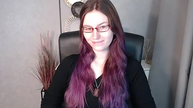 emmaxDelight online show from 6, 1, 2025