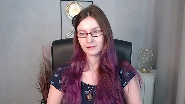 emmaxDelight online show from 20, 1, 2025