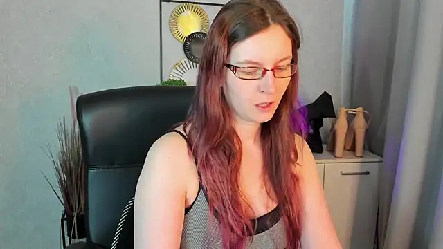 Snapshot of emmaxDelight chatting on 18, 5, 2026 emmaxDelight online show from 18, 5, 2026