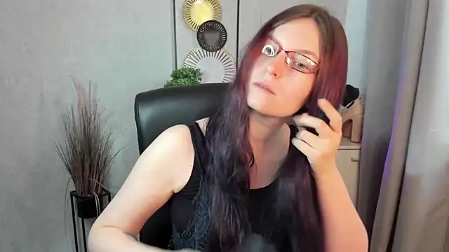 Snapshot of emmaxDelight chatting on 13, 7, 2026 emmaxDelight online show from 13, 7, 2026