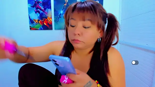 victoria love89 online show from 25, 4, 2026