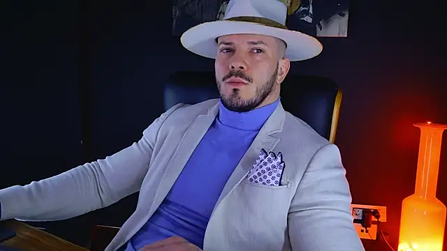 Snapshot of AngeloEric chatting on 9, 1, 2025 AngeloEric online show from 9, 1, 2025