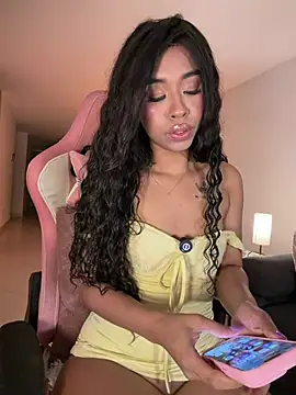 bella  honey online show from 27, 4, 2026