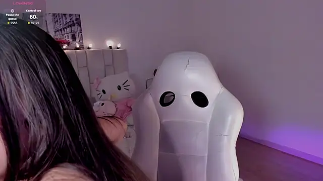 zoe turnner 18 online show from 14, 2, 2026