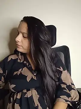 Simran-Kaur143 online show from 9, 7, 2026