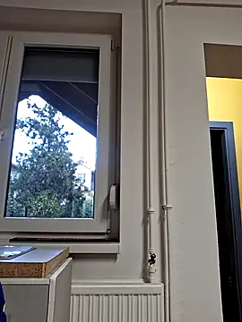 allinqueen online show from 22, 10, 2025