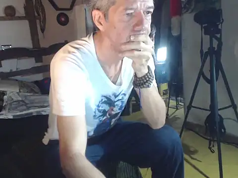 laye19 online show from 19, 9, 2025