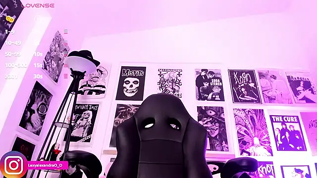 Lexyjoycce online show from 23, 4, 2026