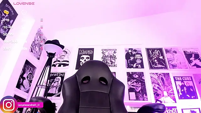 Lexyjoycce online show from 25, 4, 2026