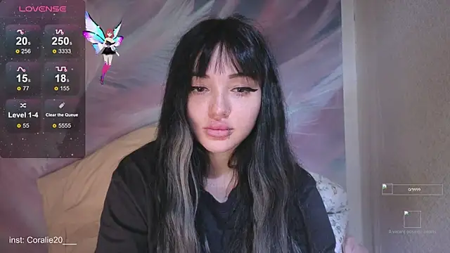 Snapshot of Coralie20_ chatting on 8, 11, 2025 Coralie20 online show from 8, 11, 2025