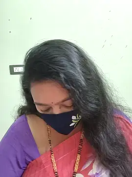 neelu-hoty online show from 5, 2, 2026