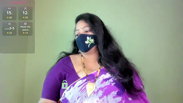 neelu-hoty online show from 4, 6, 2026
