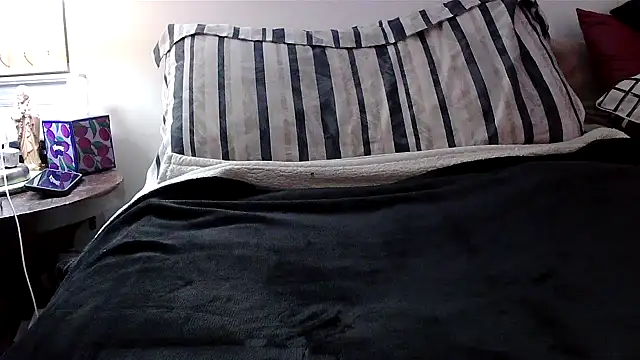 Hand69someguy online show from 20, 4, 2026