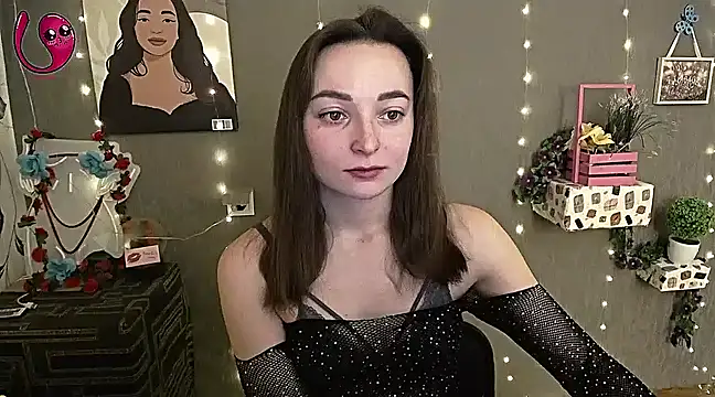  Barbie Kiss  online show from 5, 3, 2025