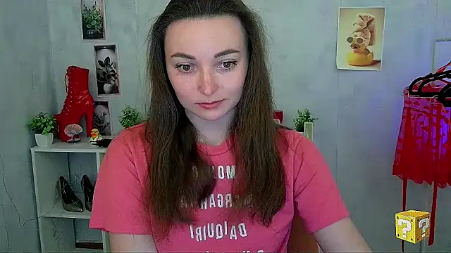  Barbie Kiss  online show from 25, 4, 2026