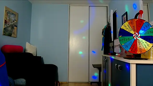 sexyjennyeu online show from 10, 9, 2025